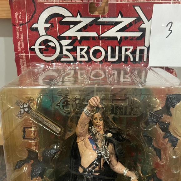 Ozzy Osbourne Action Figure - Picture 7 of 9